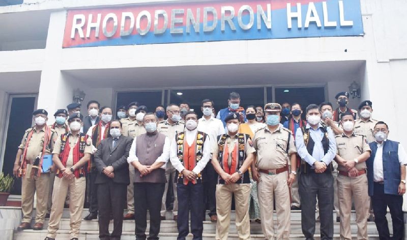 Chief Secretaries of Nagaland and Assam, DGPs of both the states along with senior officers during the meeting held on Assam-Nagaland border issues at Chümoukedima, Dimapur on September 25. (DIPR Photo)